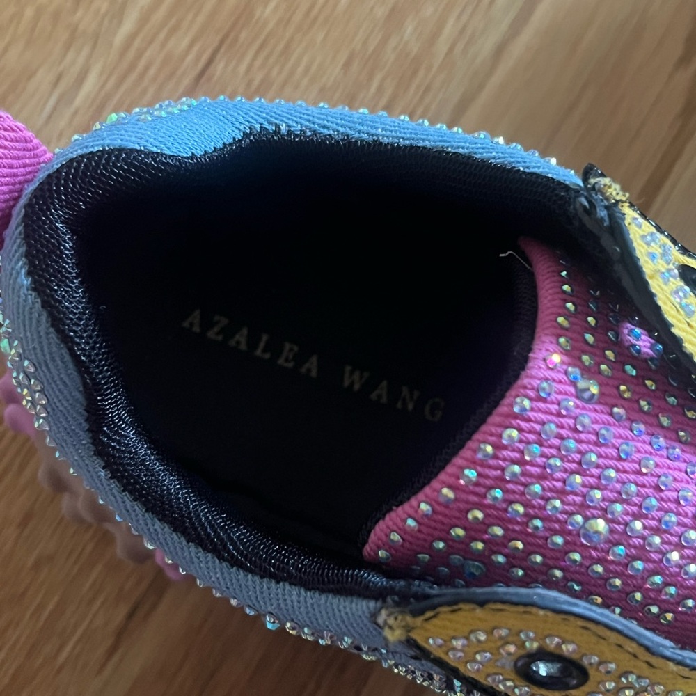 AKIRA “Azalea Wang Isabeau Embellished Multi Sneaker” Size 6 - Picture 4 of 6
